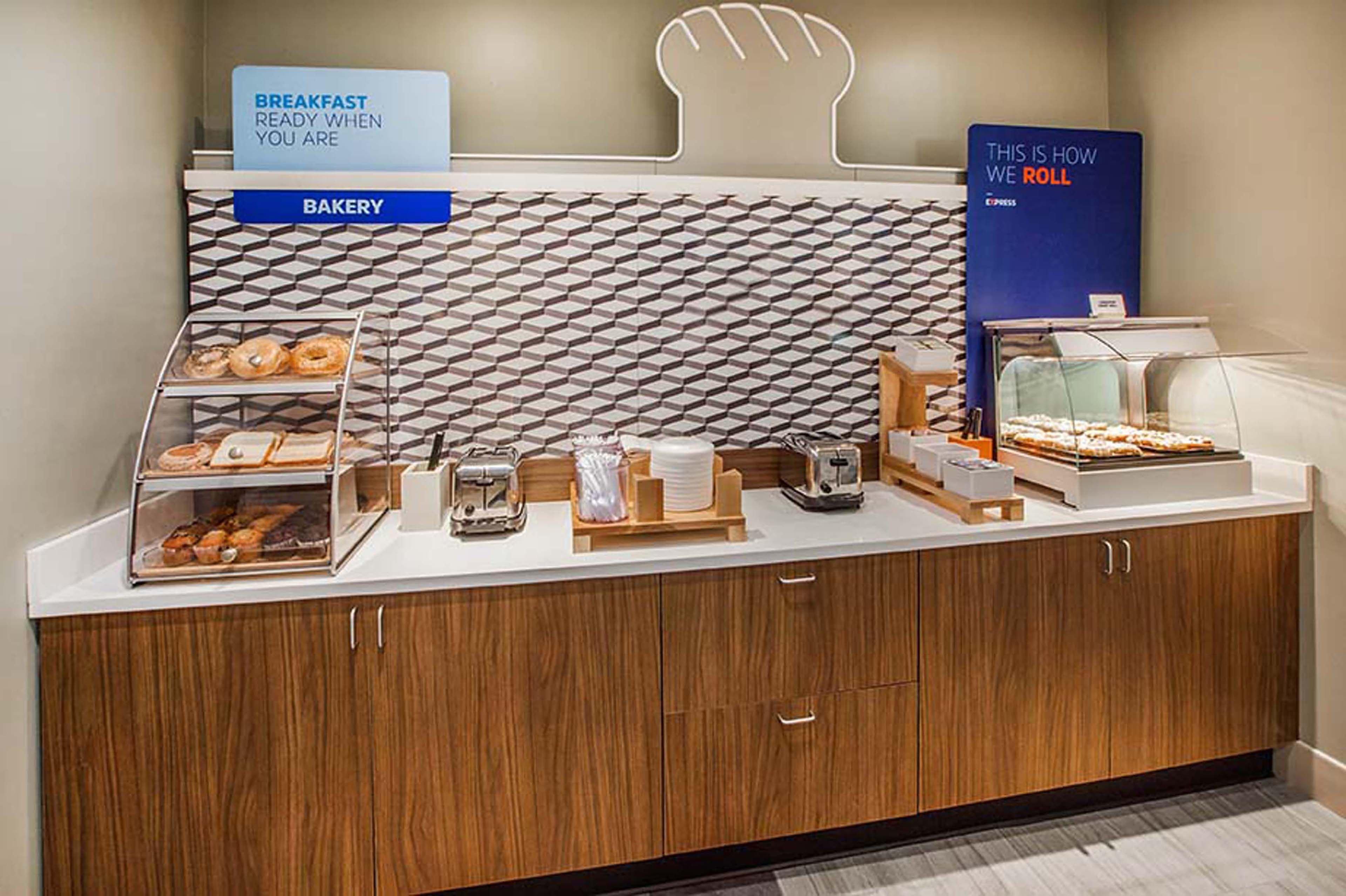 Holiday Inn Express & Suites - Camas By Ihg Bagian luar foto