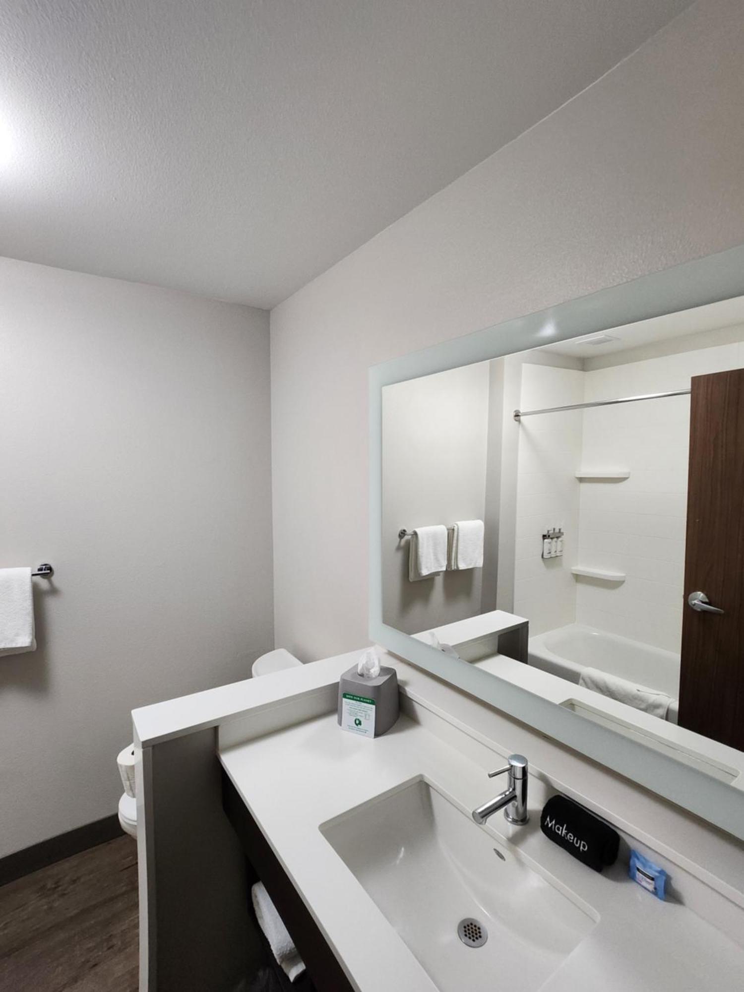Holiday Inn Express & Suites - Camas By Ihg Bagian luar foto