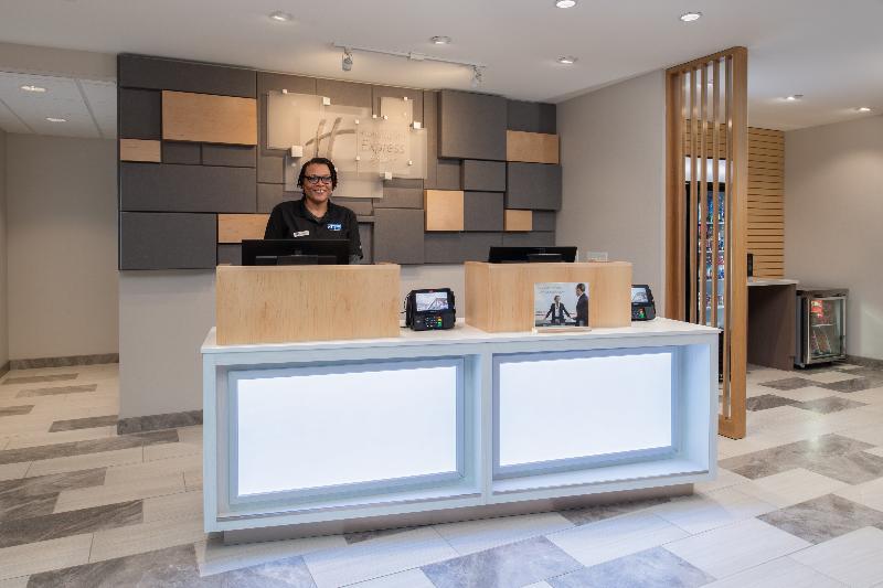 Holiday Inn Express & Suites - Camas By Ihg Bagian luar foto